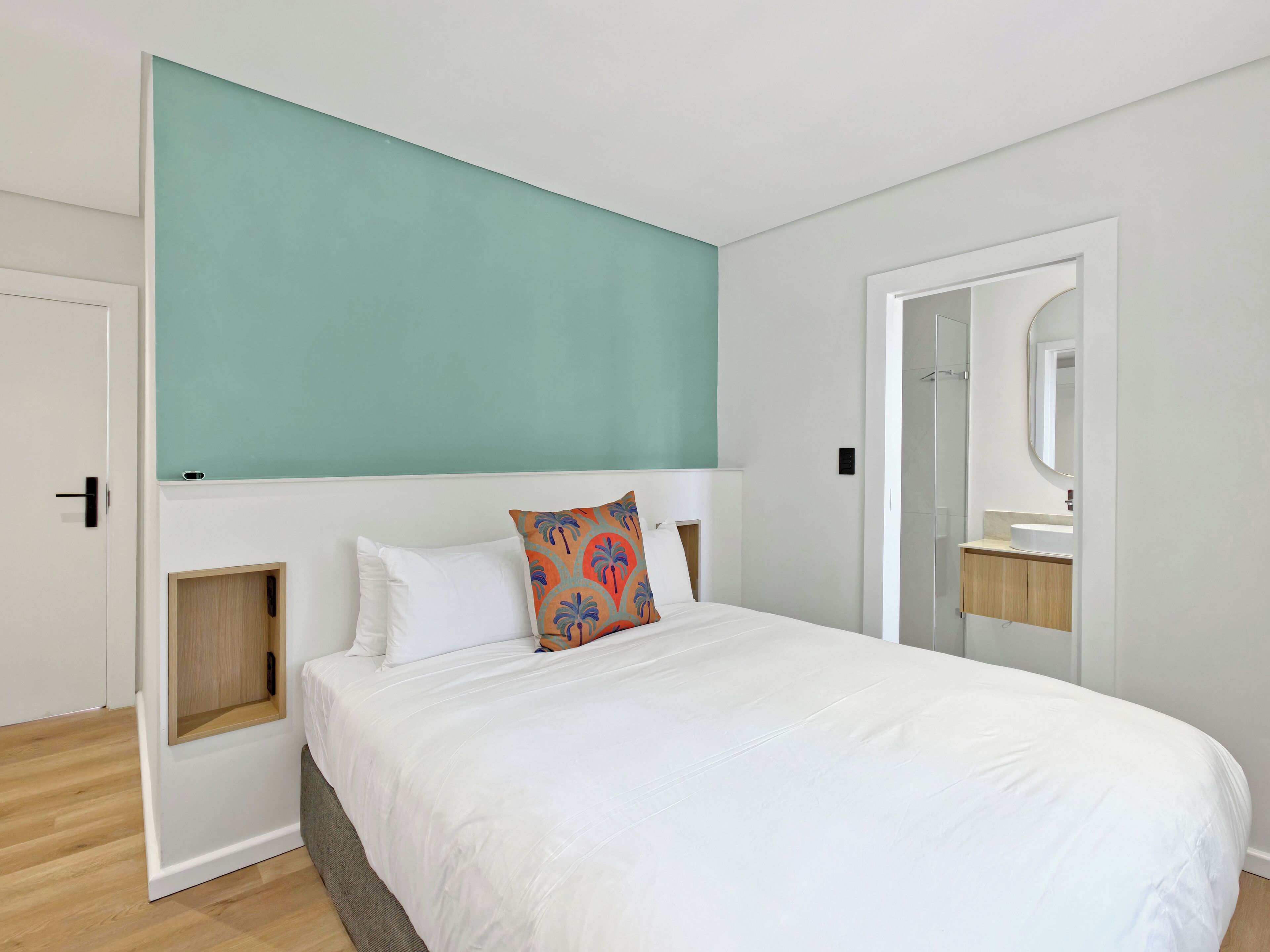 Classic Double Room, Non Smoking, Private Bathroom