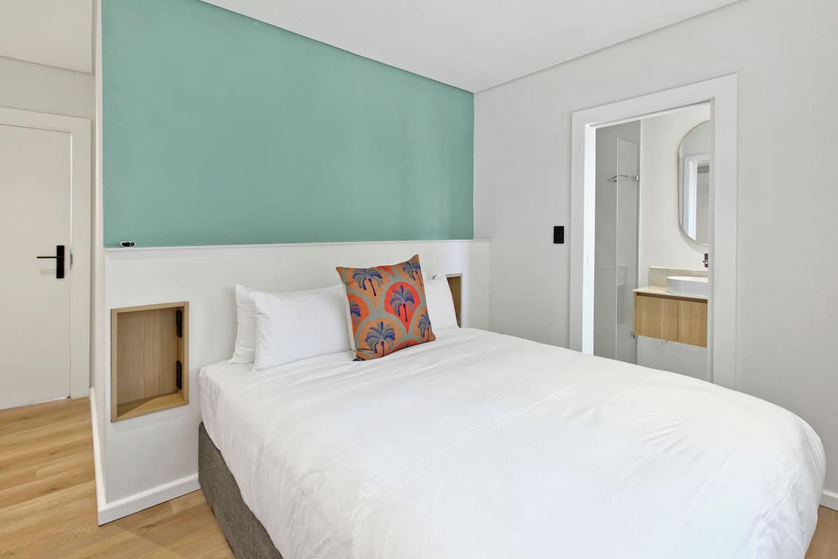 Classic Double Room, Non Smoking, Private Bathroom