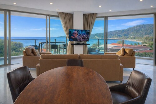 Modern Condo With Full sea View, 4 min Walk to Kamala Beach