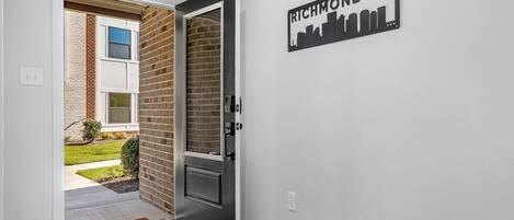 Hus, 3 soverom, balkong, byutsikt | Innvendig