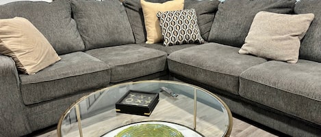 Nhà, 4 phòng ngủ, ban công | Phòng khách