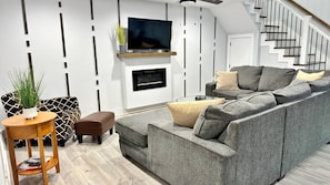 House, 4 Bedrooms, Balcony | Living room - Snellville Retreat - Modern 4 Bedroom Home Sleeps 10 (Snellville)