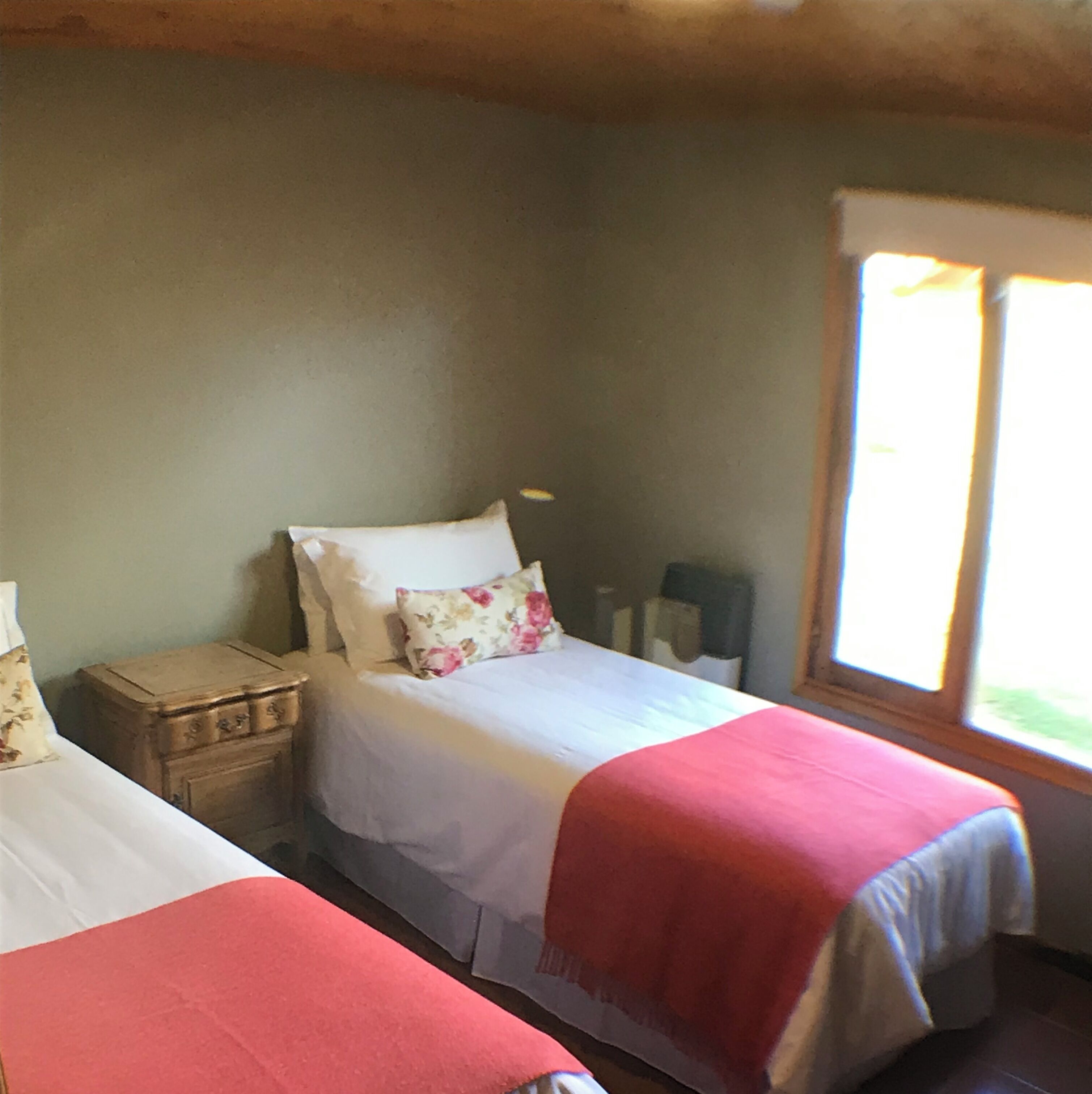 2 habitaciones, wifi gratis y ropa de cama 