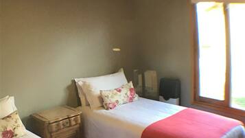 2 habitaciones, wifi gratis y ropa de cama