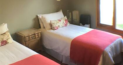 Cabaña independiente en pleno centro de El Calafate / Independent Appart In Town