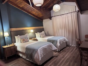1 chambre, bureau, lit parapluie, Wi-Fi gratuit