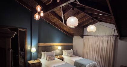 Premium TWEEN SUITE - Deluxe Double room in the heart of the town