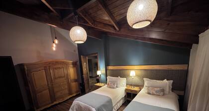 Premium TWEEN SUITE - Deluxe Double room in the heart of the town