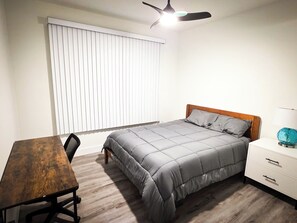 5 chambres, bureau, fer et planche à repasser, Wi-Fi gratuit