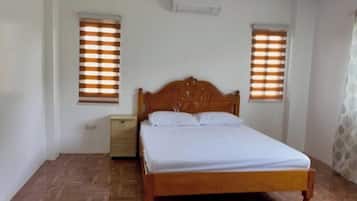 House, 4 Bedrooms, Smoking, Balcony | 4 bedrooms