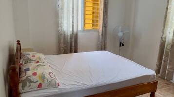 Huis, 4 slaapkamers, roken, balkon