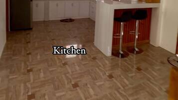 Huis, 4 slaapkamers, roken, balkon | Interieur