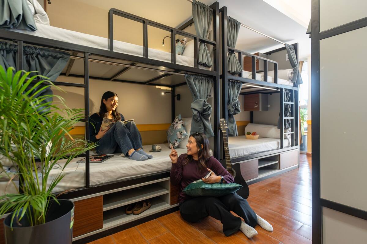6 bed Mixed Dorm | แคปซูล