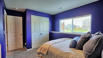 4 habitaciones, tabla de planchar con plancha, wifi y ropa de cama