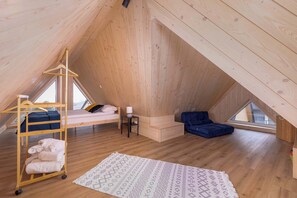 1 bedroom, iron/ironing board, travel cot, WiFi