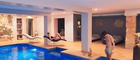 室内游泳池,恒温泳池