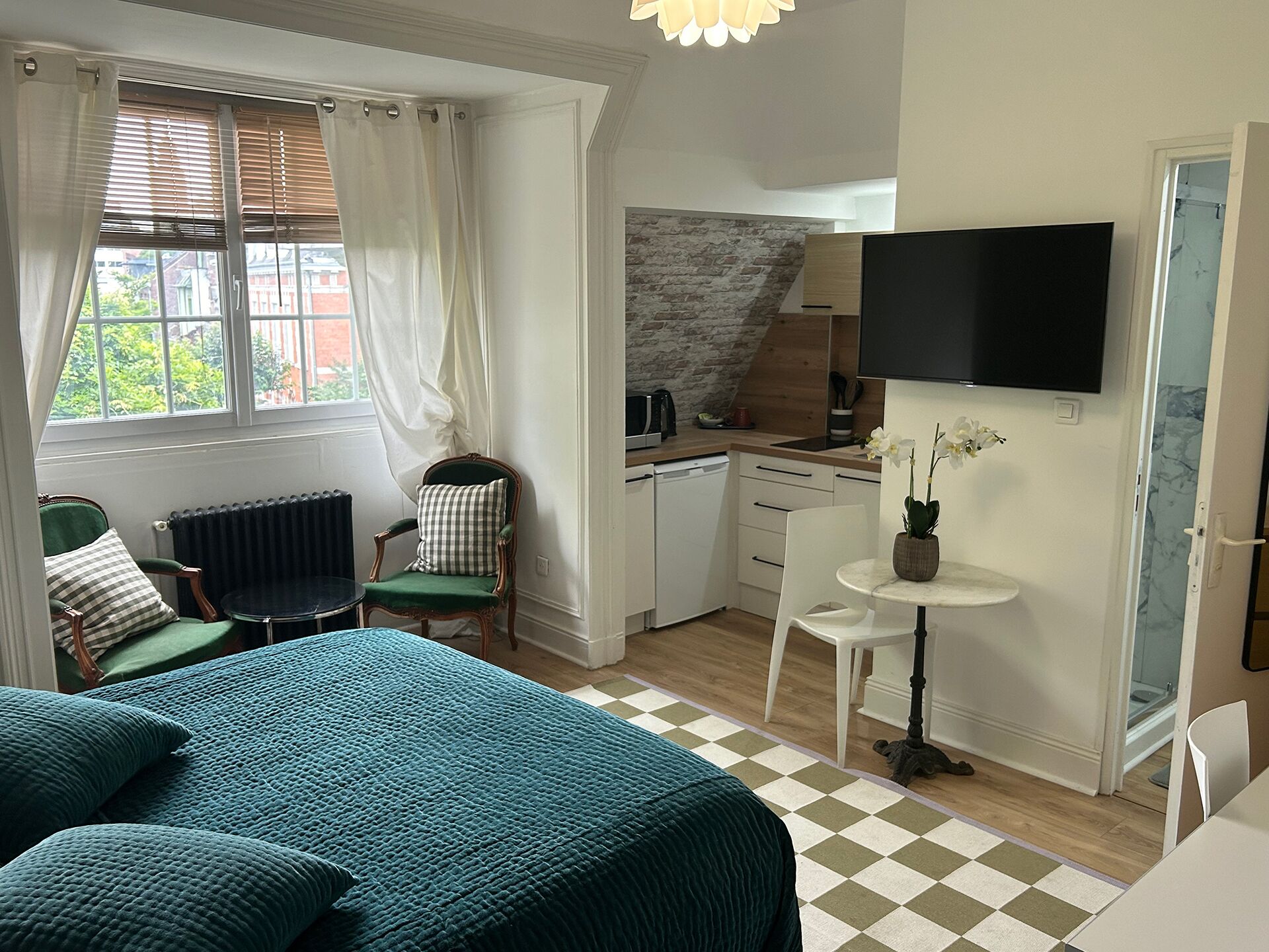 Superior Studio, Garden View - Faith