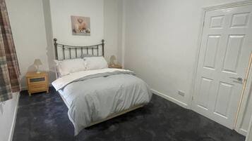 4 makuuhuonetta, Wi-Fi, vuodevaatteet