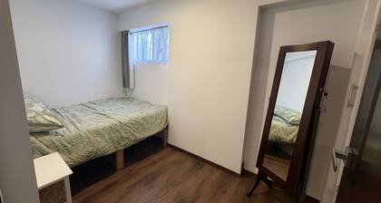 Room-self-contained Studio