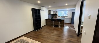 Room-self-contained Studio