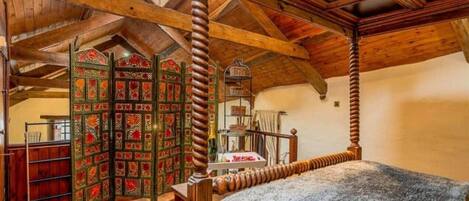 3 chambres, fer et planche à repasser, Wi-Fi, draps fournis