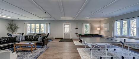 غرفة الألعاب