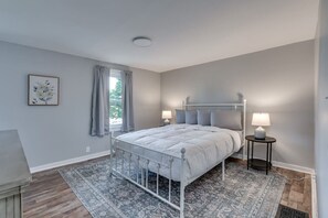 3 Schlafzimmer, Schreibtisch, kostenloses WLAN, Bettwäsche