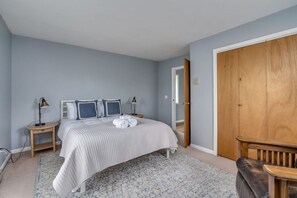 旅行用ベビーベッド、WiFi (無料)、ベッドシーツ