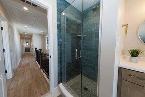 Interior - Magnolia Breeze Modern Coastal Charm (Wildwood)