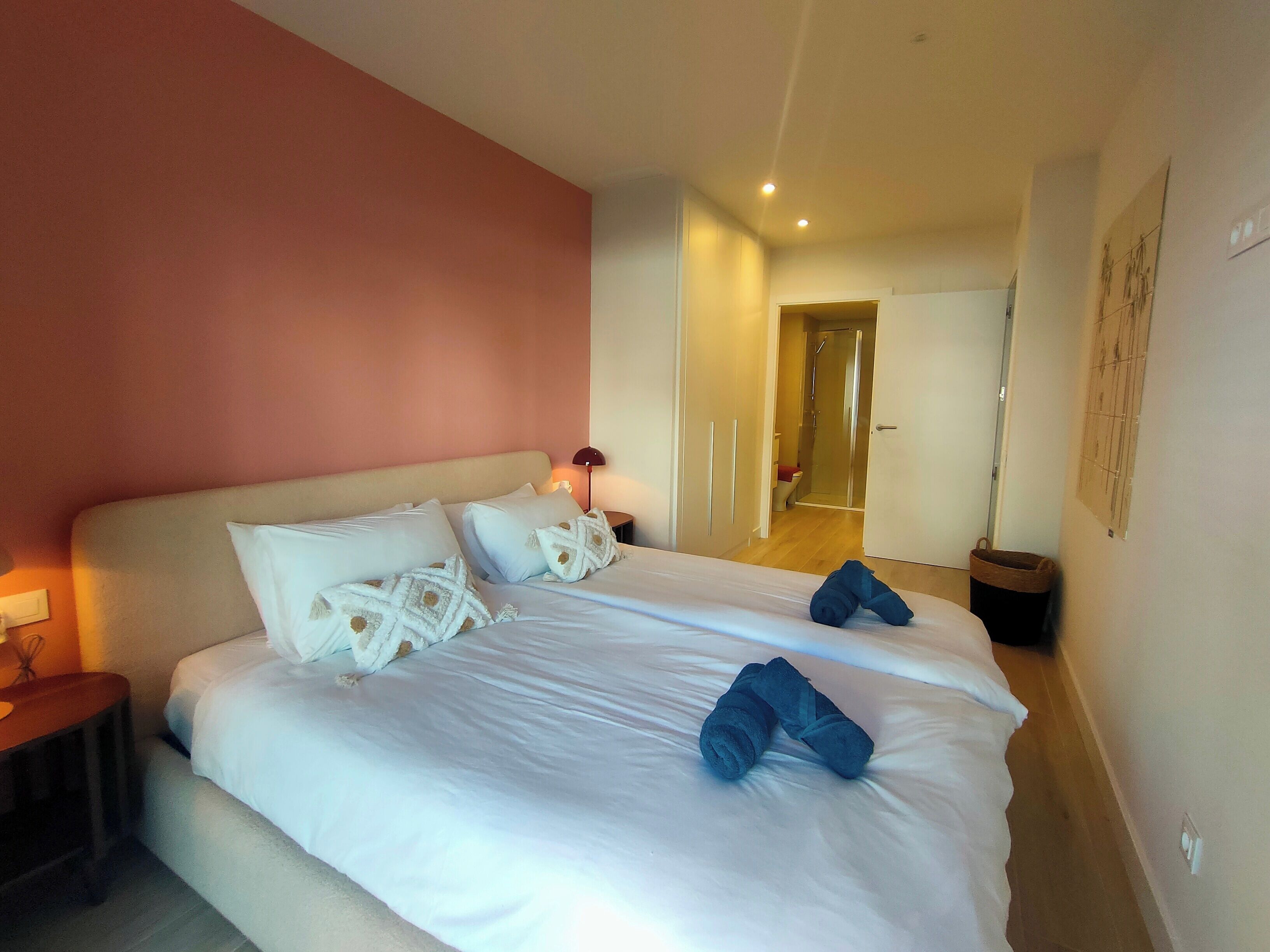 2 bedrooms, free WiFi, bed sheets