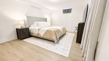 2 bedrooms, iron/ironing board, free WiFi