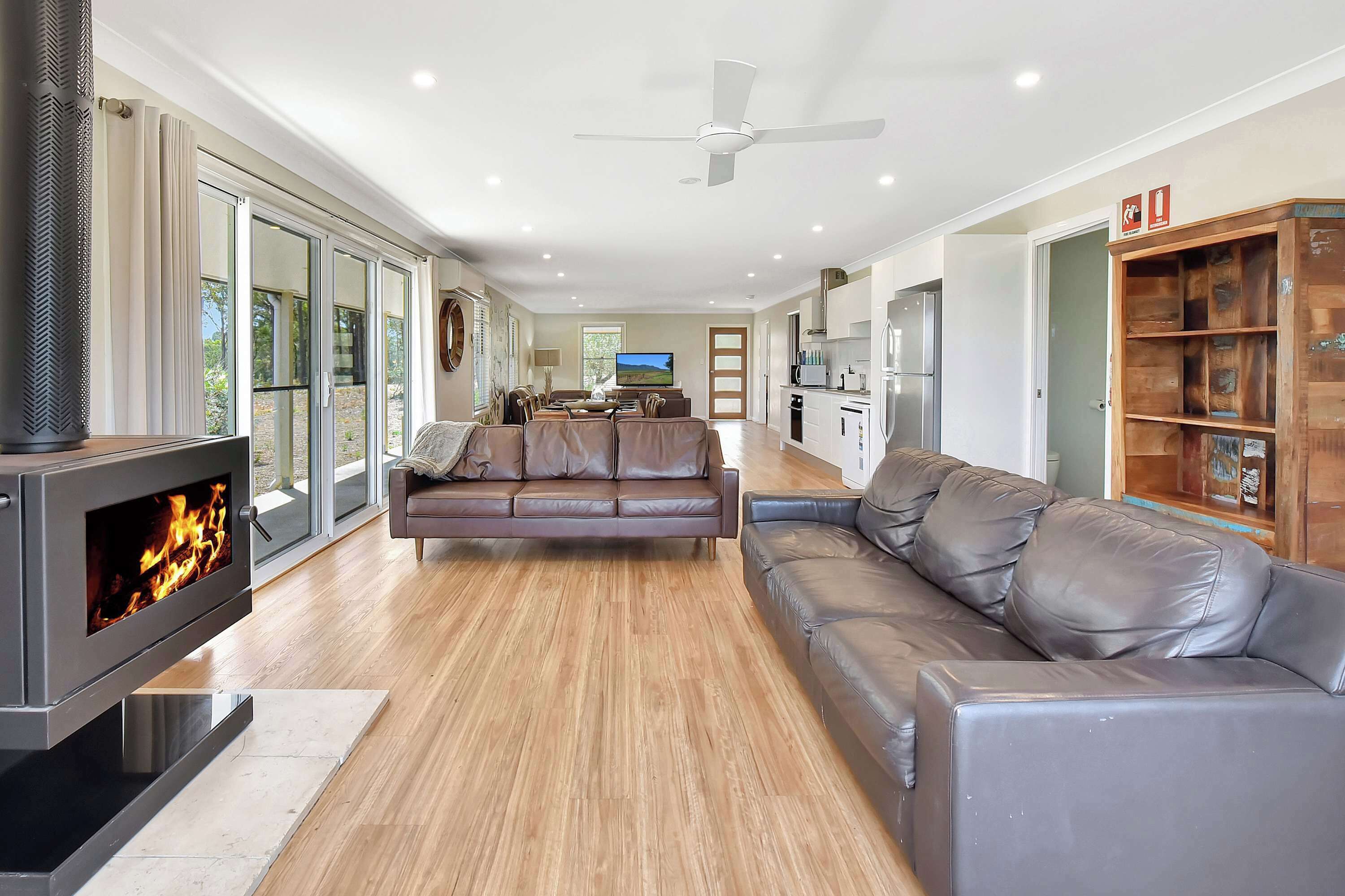 تلفزيون، مدفأة