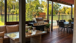 Listing image 5 - Shiraz Homestead | Vineyard View (Pokolbin)