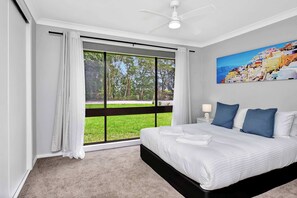 4 bedrooms, desk, iron/ironing board, WiFi