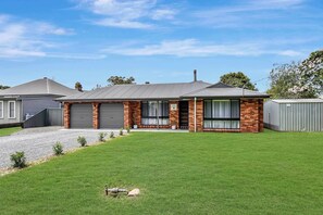 Exterior - Duckenfield Haven Sum (Duckenfield)