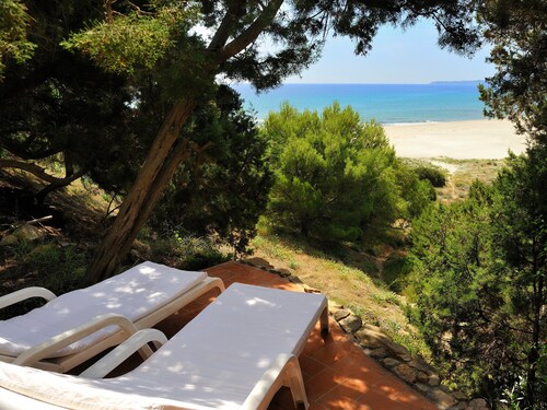 Villa Bau Cannas – Maison lumineuse à 75 m de la plage de Torre Salinas