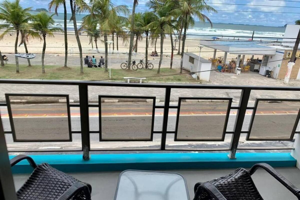 Cortinas blackout, tabla de planchar con plancha y wifi gratis