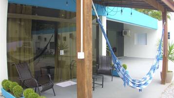 Suite estándar | Cortinas blackout, tabla de planchar con plancha y wifi gratis