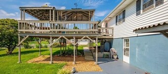 Pet-Friendly Stay w/Yard & Swing|Private Walkout Suite Near Downtown|Monthly 