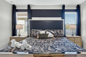 7 bedrooms, WiFi, bed sheets - Opulent Oakbourne - Gorgeous 7 Bedroom Pool Home (Davenport)