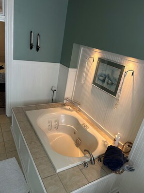 Jetted bath, hair dryer, towels, soap