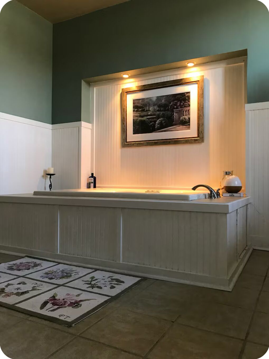 Jetted bath, hair dryer, towels, soap