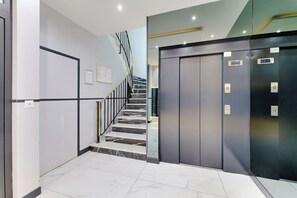 Interior - Arc de Triomphe - Wagram - 5P/1BR (Paris)