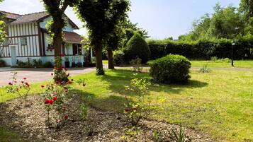 Jardines del alojamiento