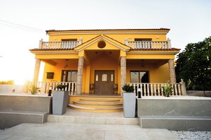 Exterior detail - Casa Alba - 3 Bedroom XXL Boho Villa with private pool (Pegeia)