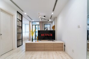 บิสซิเนสอพาร์ทเมนท์, ระเบียง, วิวเมือง | โต๊ะทำงาน, พื้นที่ทำงานแบบใช้แล็ปท็อป, Wi-Fi ฟรี