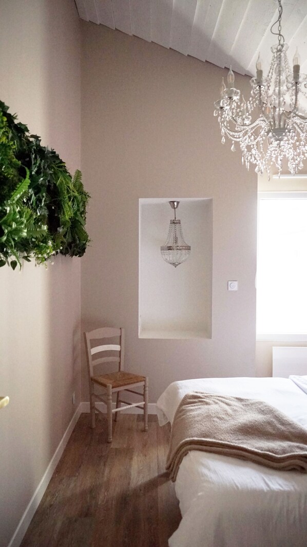 2 bedrooms, iron/ironing board, WiFi, bed sheets - LE CHAI DES POILANES (Orée d'Anjou)