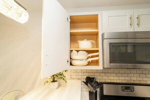 Private kitchen - Modern 2BR Victorian Retreat in Washington DC (Washington)