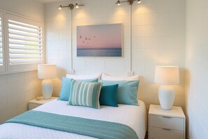 2 chambres, fer et planche à repasser, Wi-Fi, draps fournis