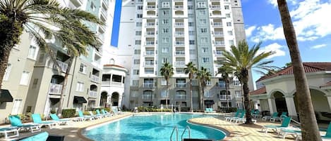 Leilighet | Basseng | Utendørsbasseng